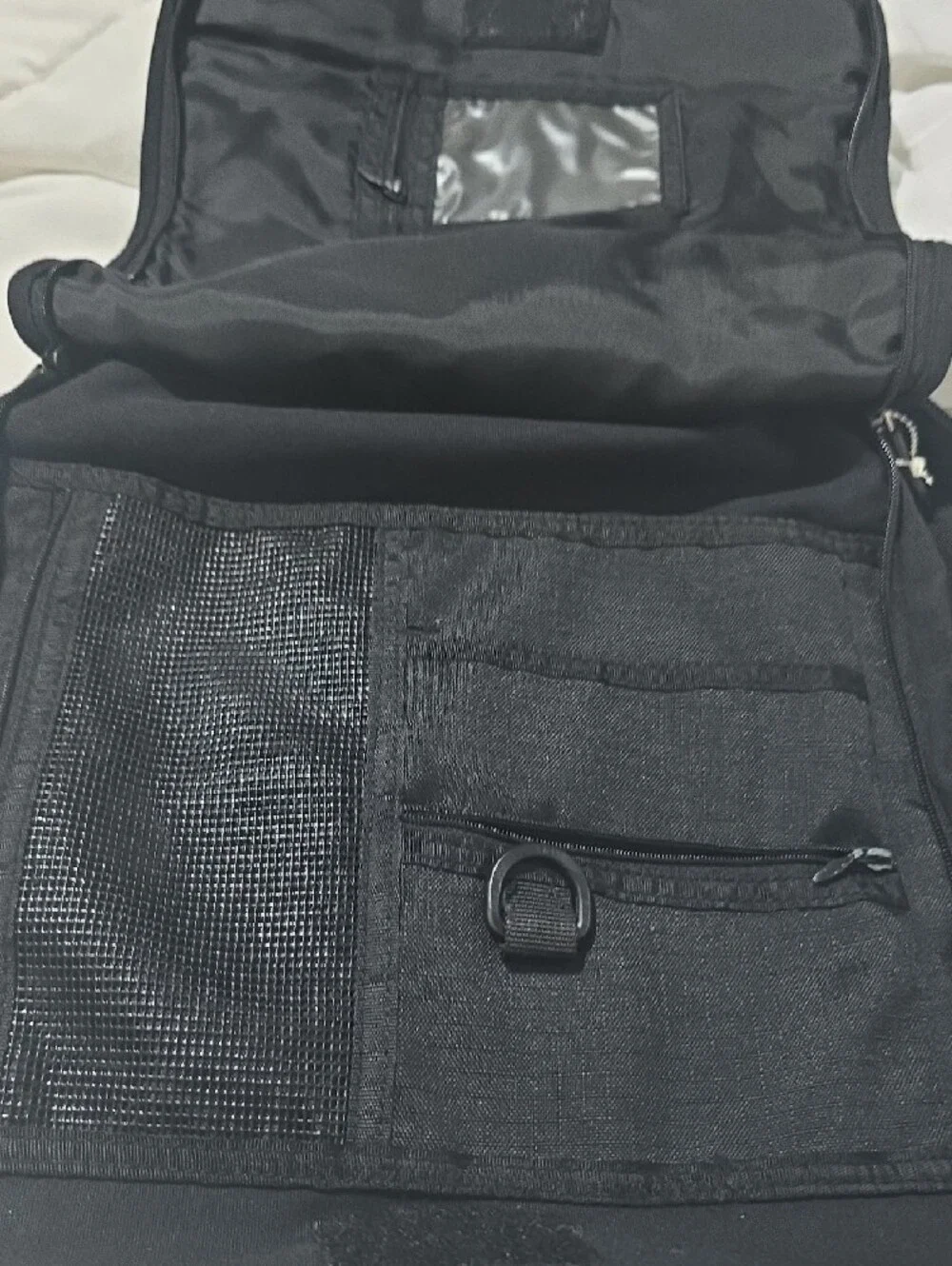 Eddie Bauer Black Men’s Sling Messenger Bag